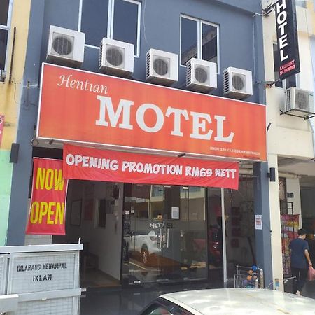 Hentian Hotel Каджанг Екстериор снимка