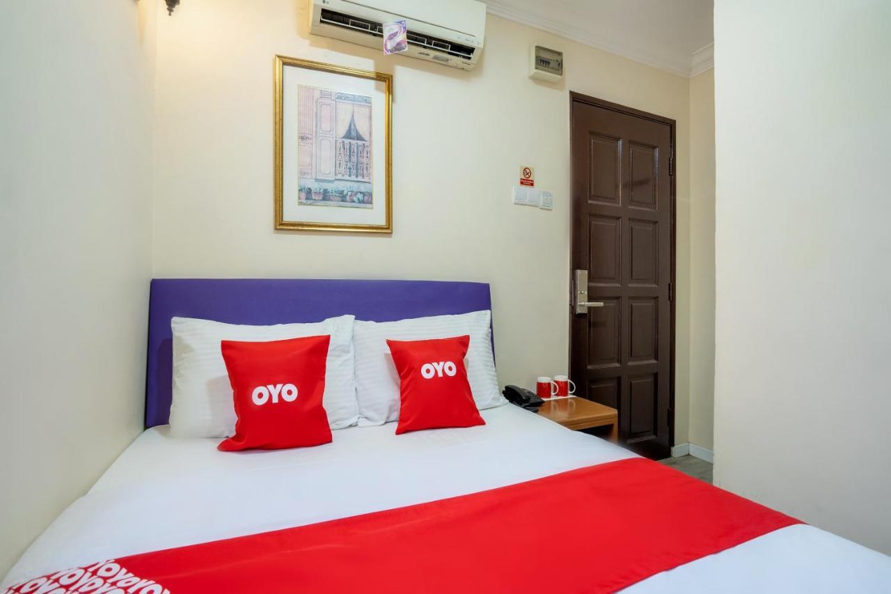 Hentian Hotel Каджанг Екстериор снимка