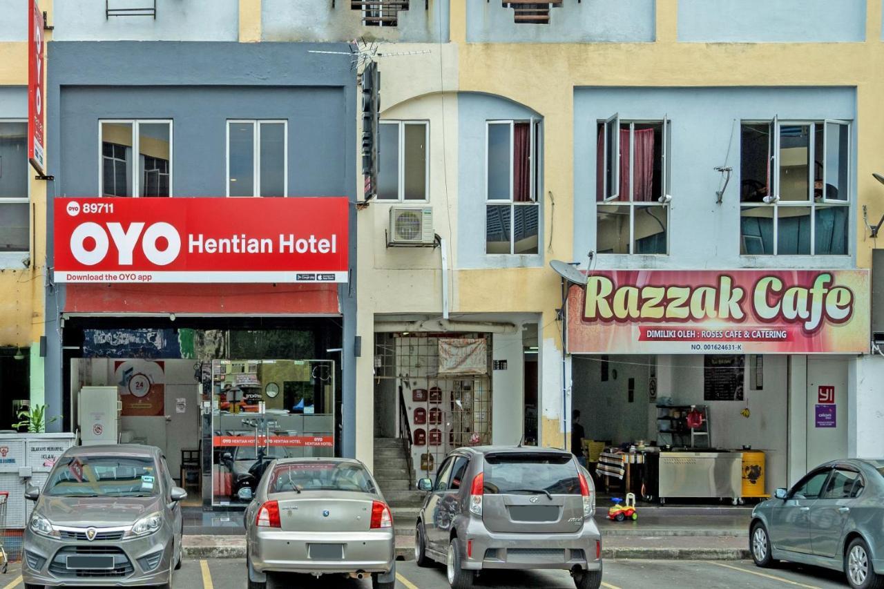 Hentian Hotel Каджанг Екстериор снимка