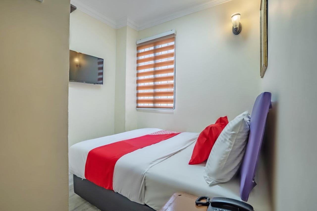 Hentian Hotel Каджанг Екстериор снимка