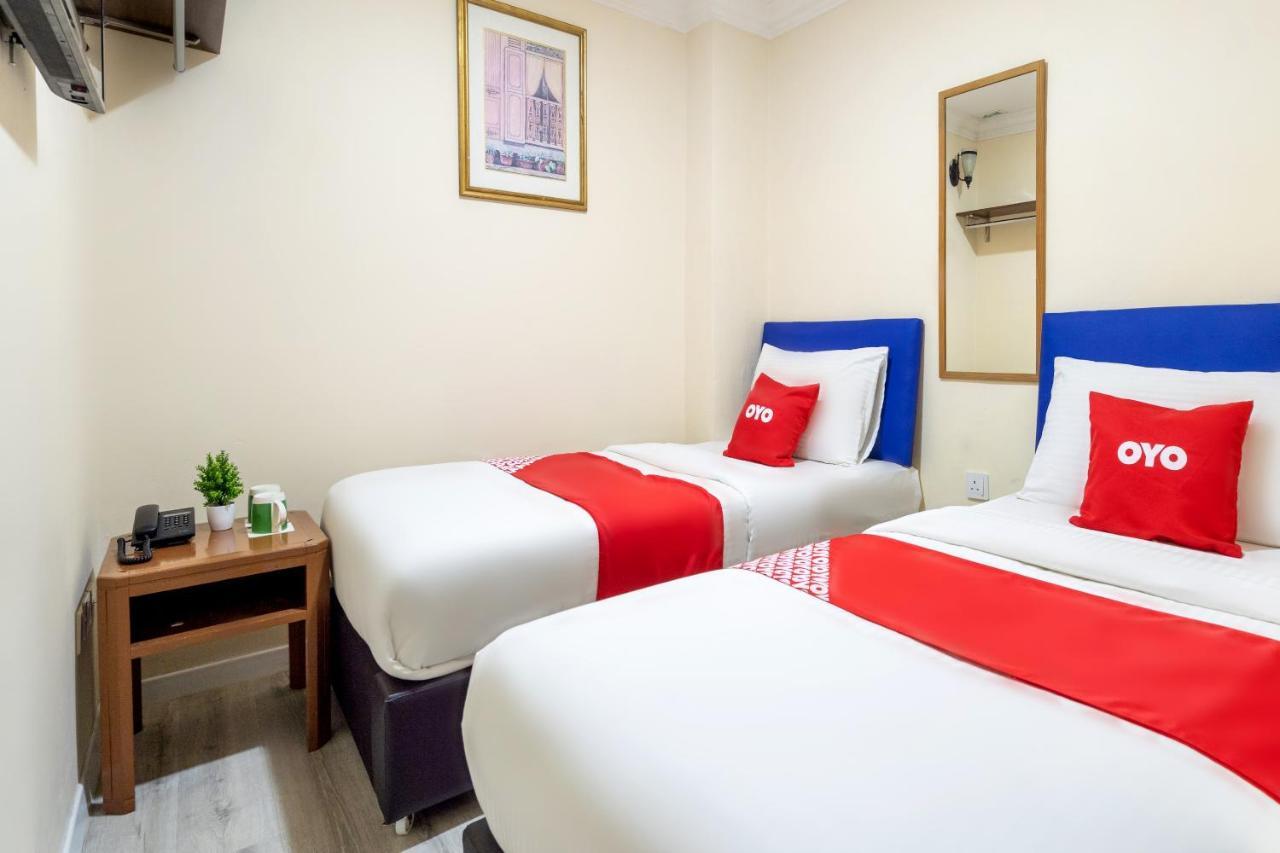 Hentian Hotel Каджанг Екстериор снимка