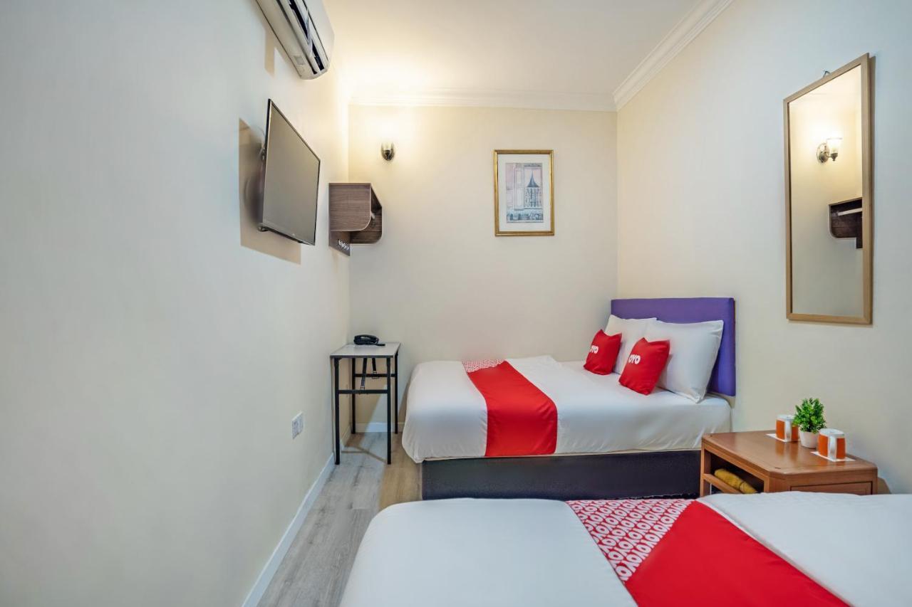 Hentian Hotel Каджанг Екстериор снимка