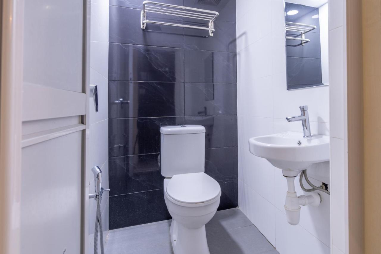 Hentian Hotel Каджанг Екстериор снимка